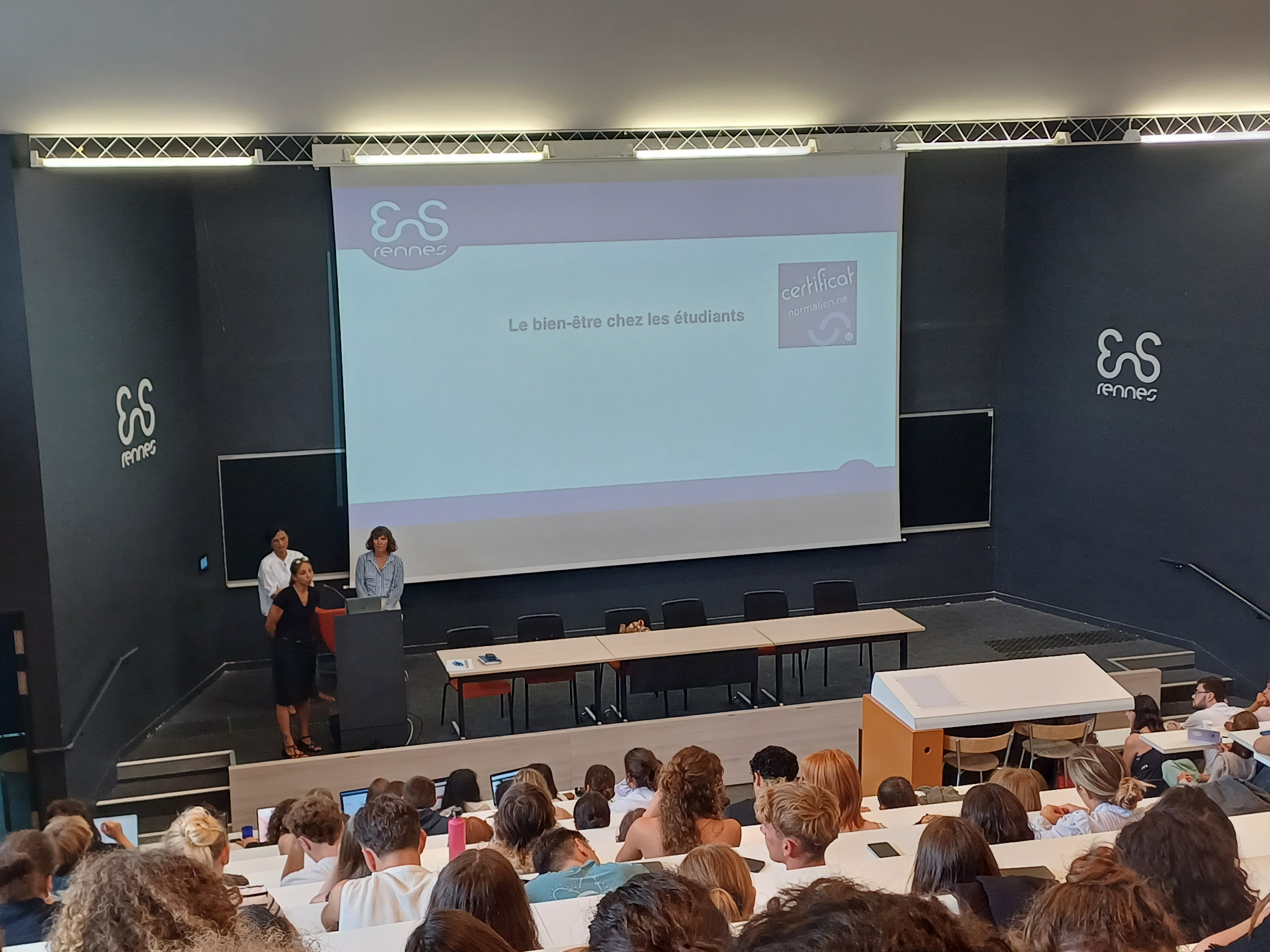 Photo avec les psychologues